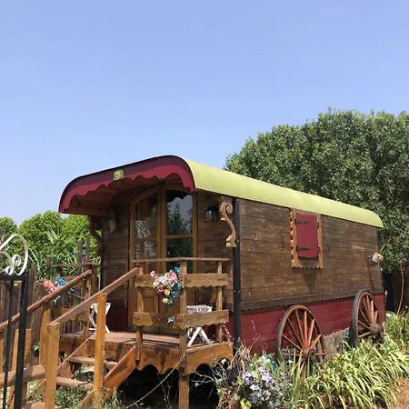 Roulotte Au Bord Du Canal Du Midi * 아르젤리에